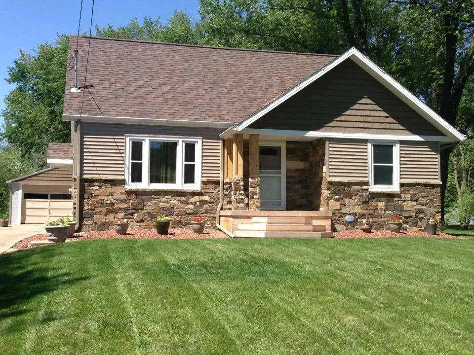 Slide of Elite Roofing