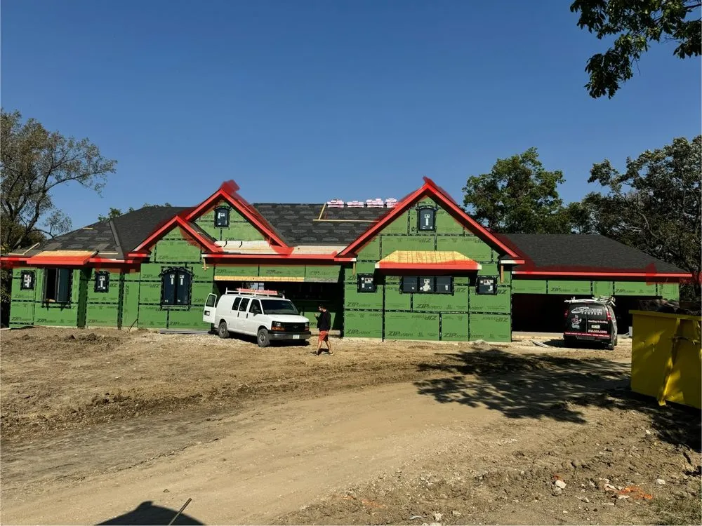 Slide of Elite Roofing