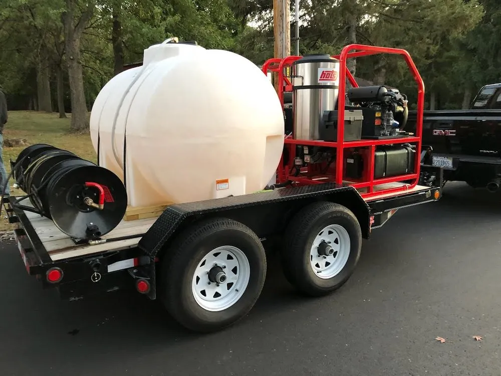 Slide of Elite Seamless Gutters