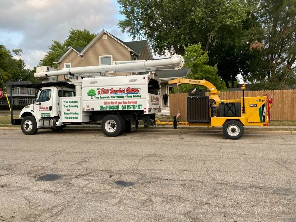 Slide of Elite Seamless Gutters