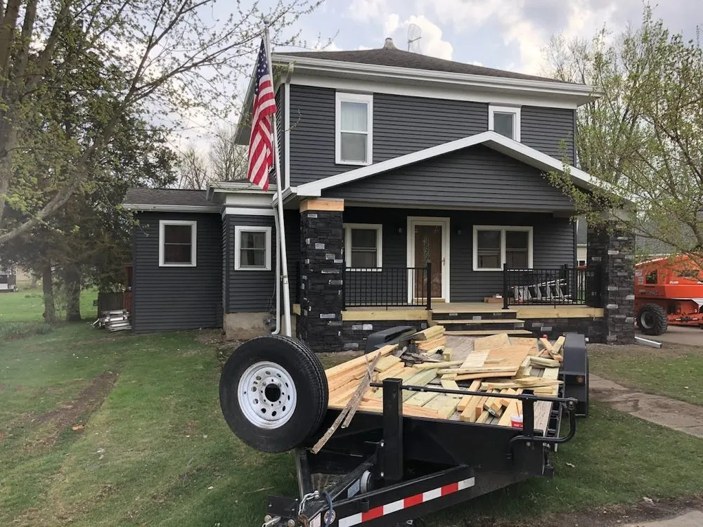 Slide of Elite Seamless Gutters