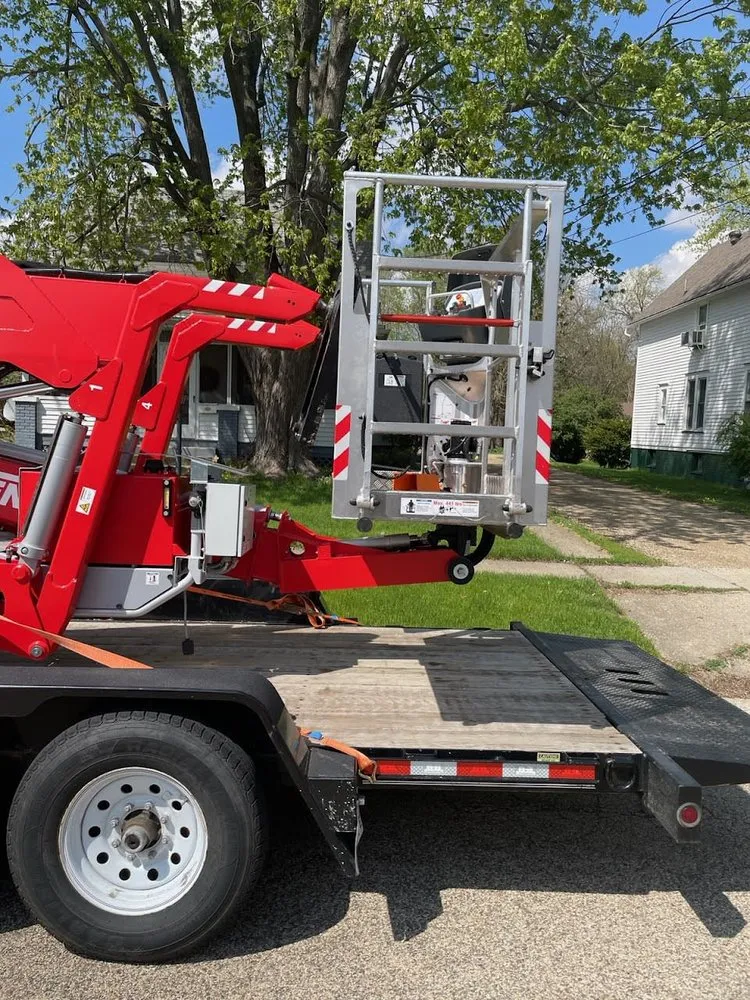 Slide of Elite Seamless Gutters