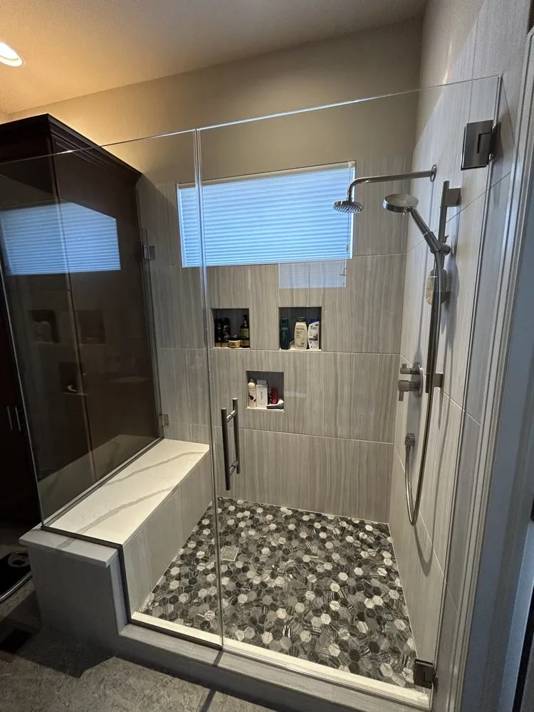 Slide of Elite Tradesmen