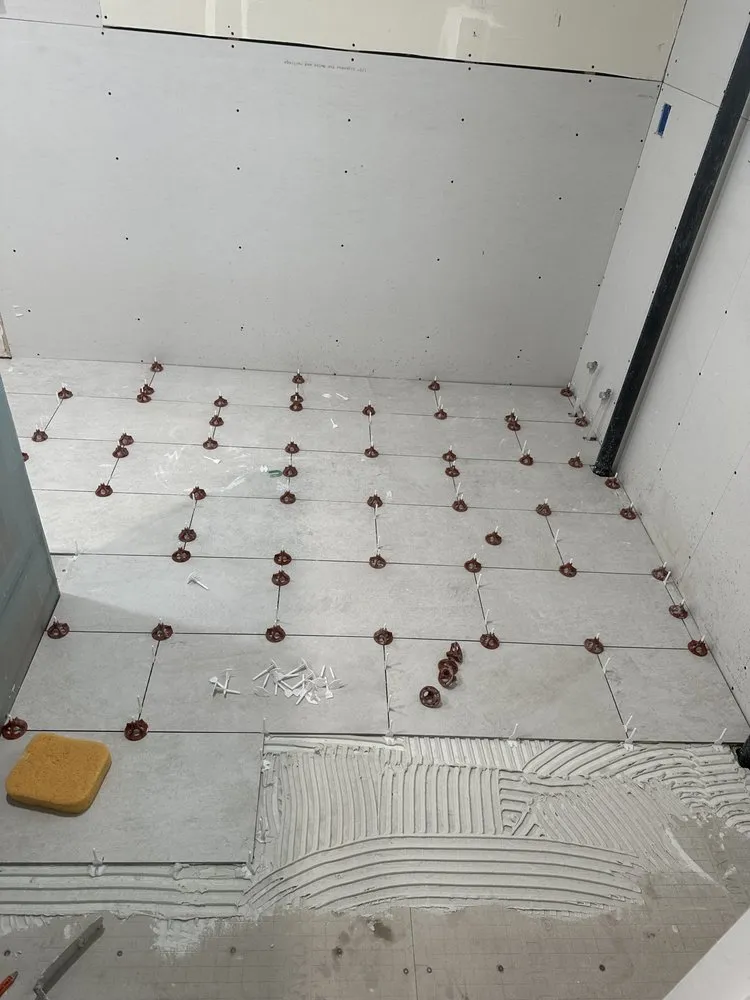 Slide of Elite Tradesmen