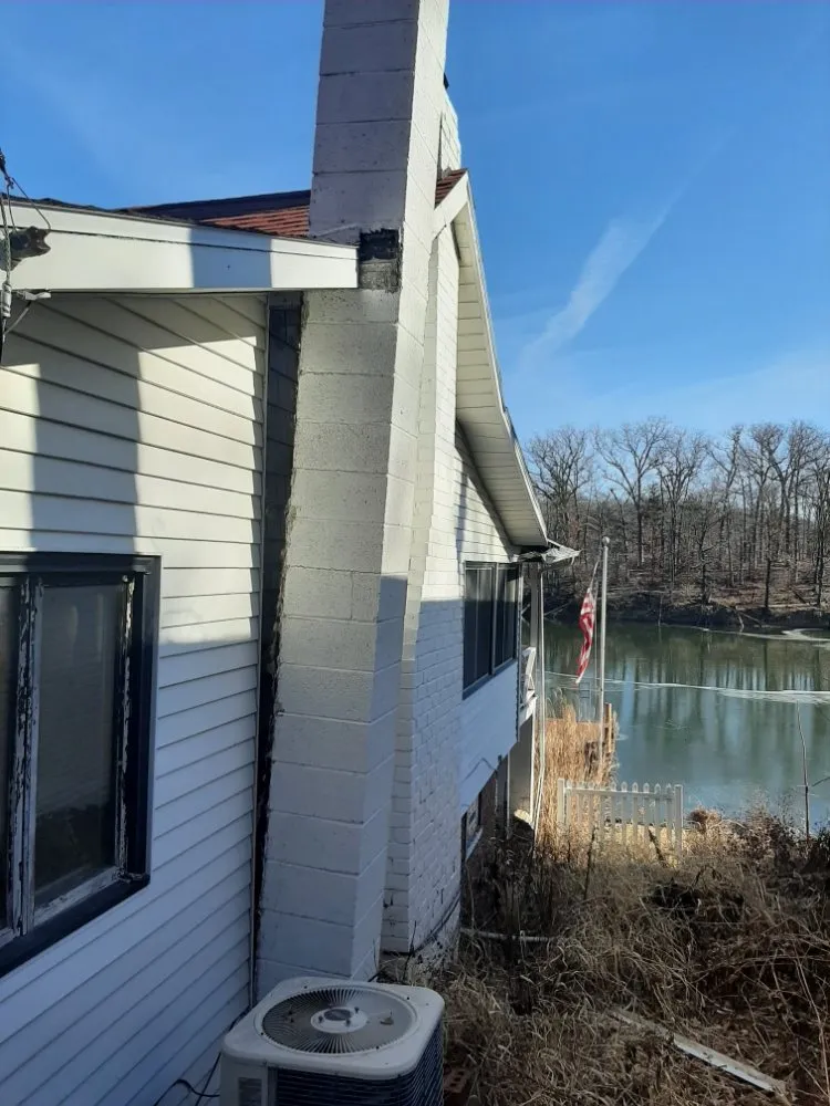 Reliable roof repair same-day service in East Galesburg, IL by Elite Tree Service Professionals