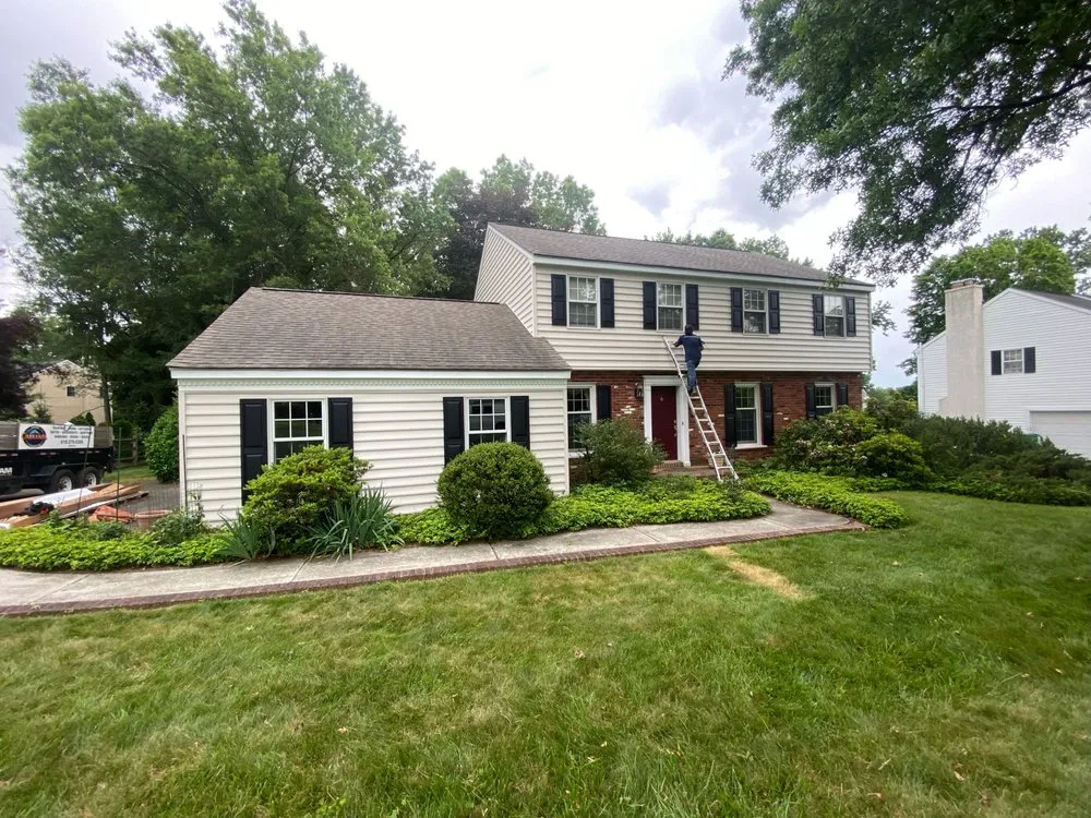 Slide of Elizondo Construction