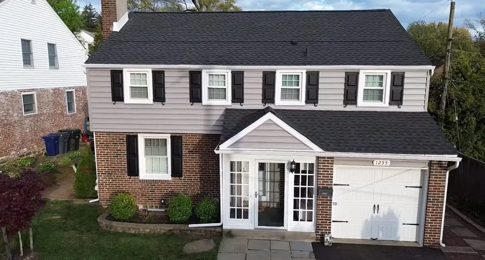 Slide of Elizondo Construction