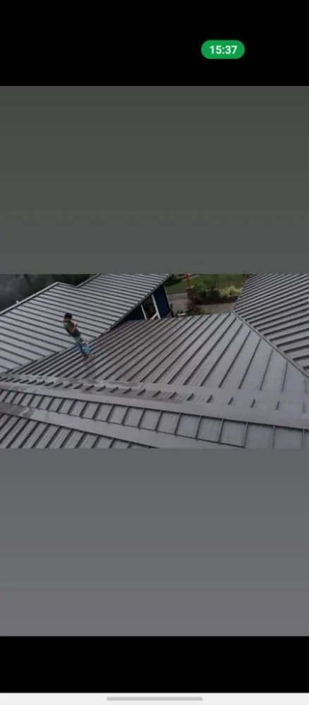 Slide of Elkpaz Roofing