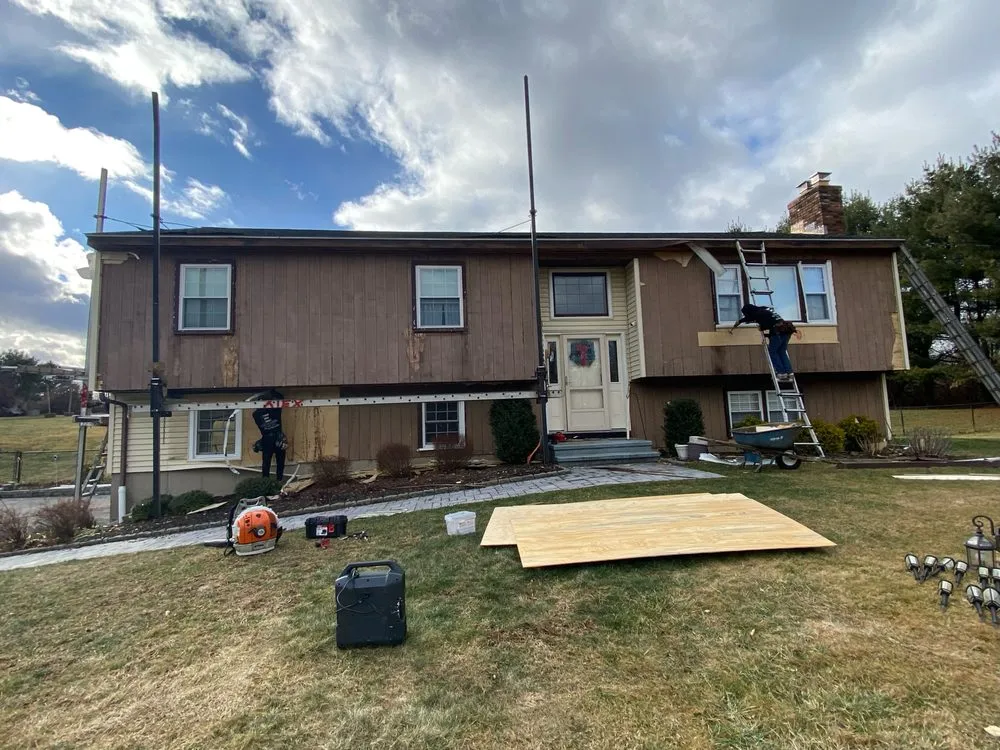 Slide of Ellis Builders