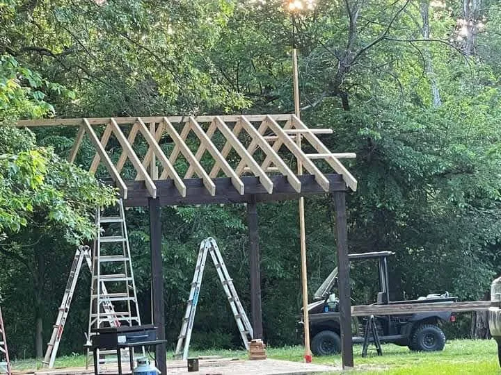 Slide of Ellis Construction & Roofing