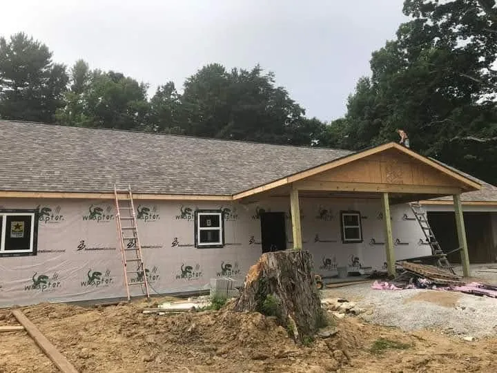 Slide of Ellis Construction & Roofing