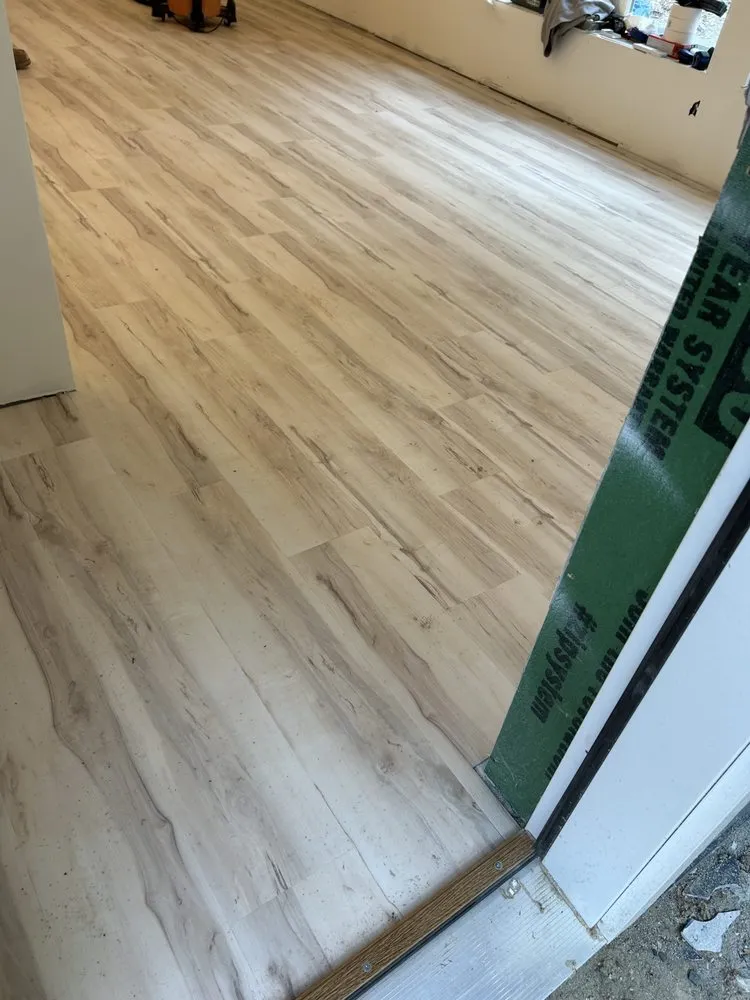 Slide of Ellis Construction