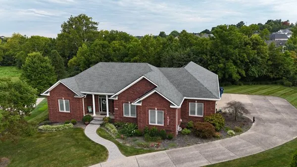 Elmes Roofing and Renovations