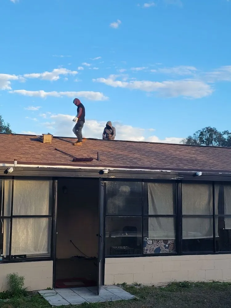 Slide of Elo Roofing