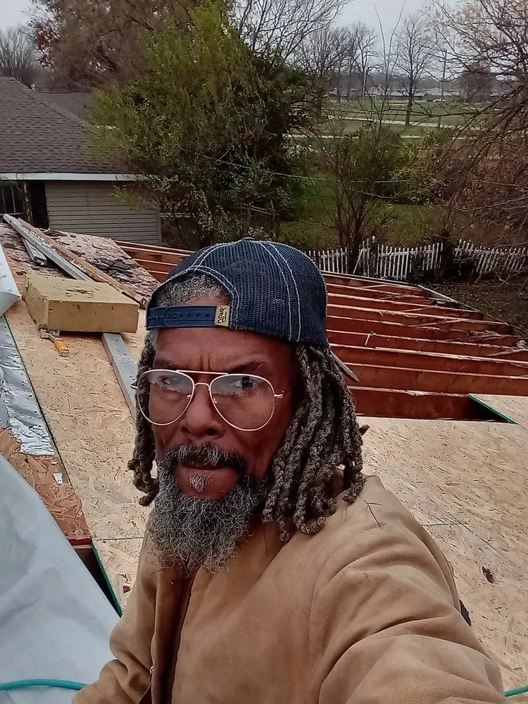 Emergency roof inspection same-day service across East St. Louis, IL - EL's Arts and Crafts
