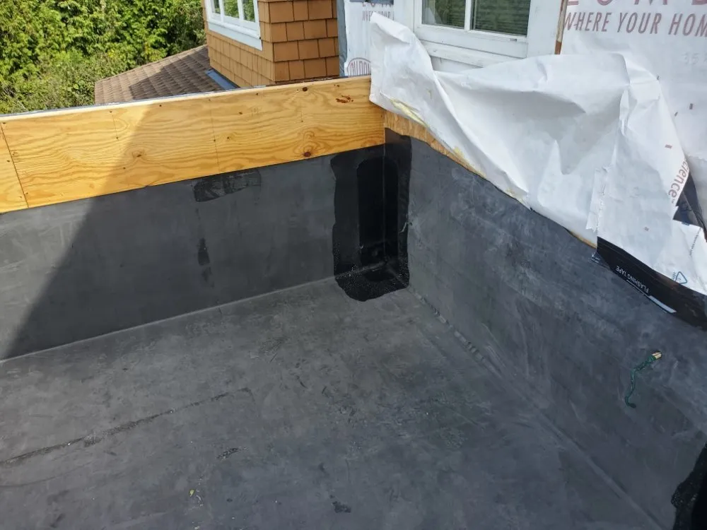 Trusted residential roofing service experts serving Saint Albans City, VT - Elys Roofing and Carpentry