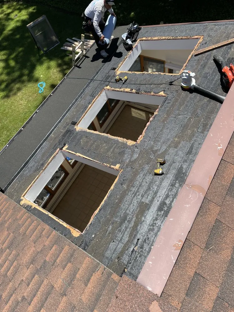 Slide of EM Certified Construction