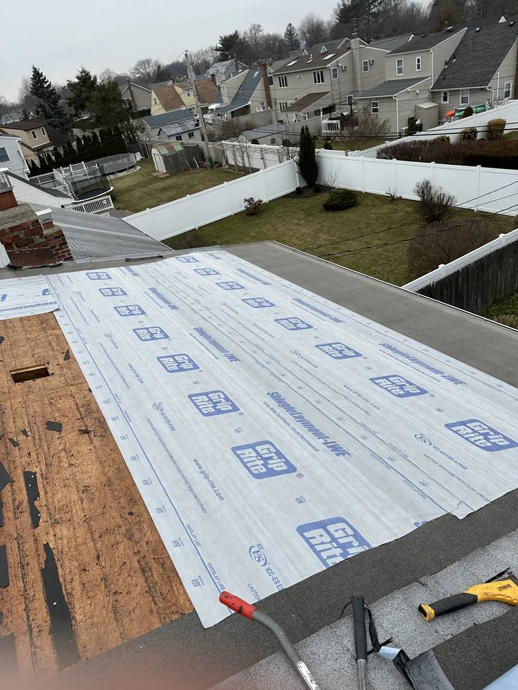 Slide of EM Certified Construction