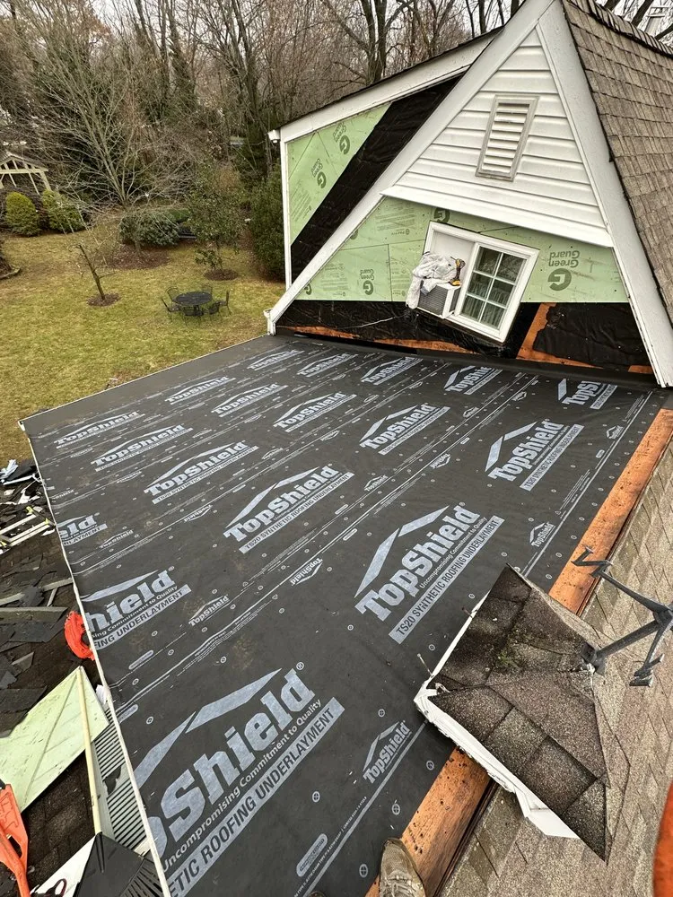 Slide of EM Certified Construction