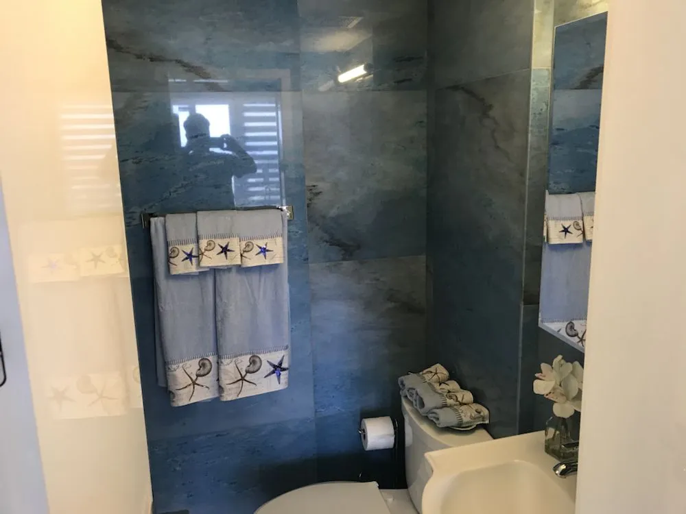 Slide of EM Construction Group