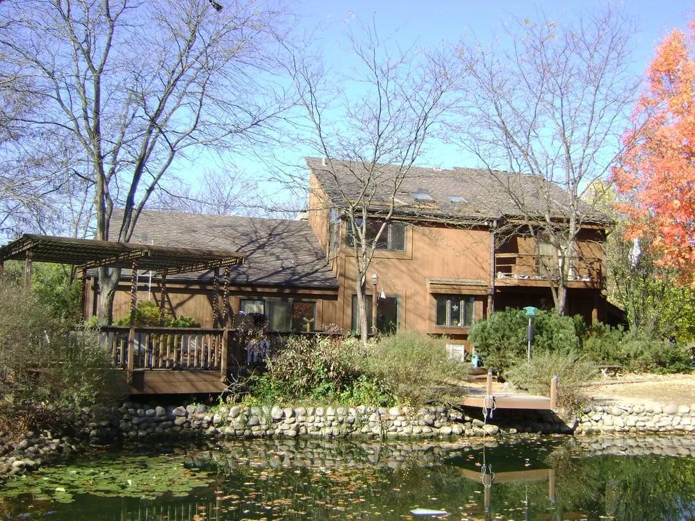 Slide of Ema Builders