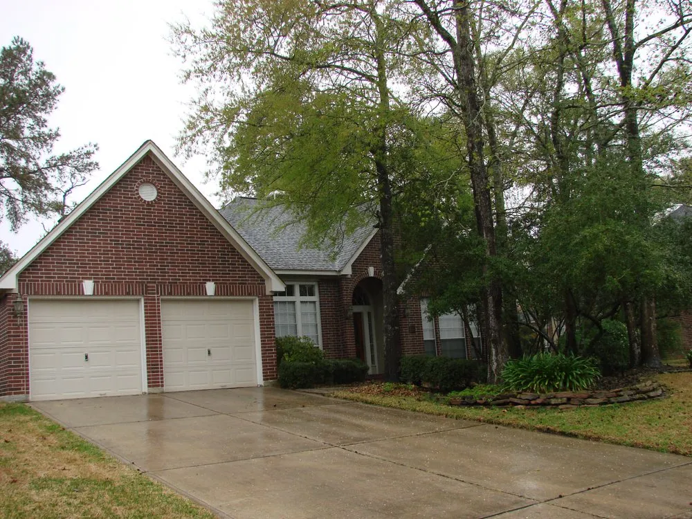 Slide of EMC Roofing