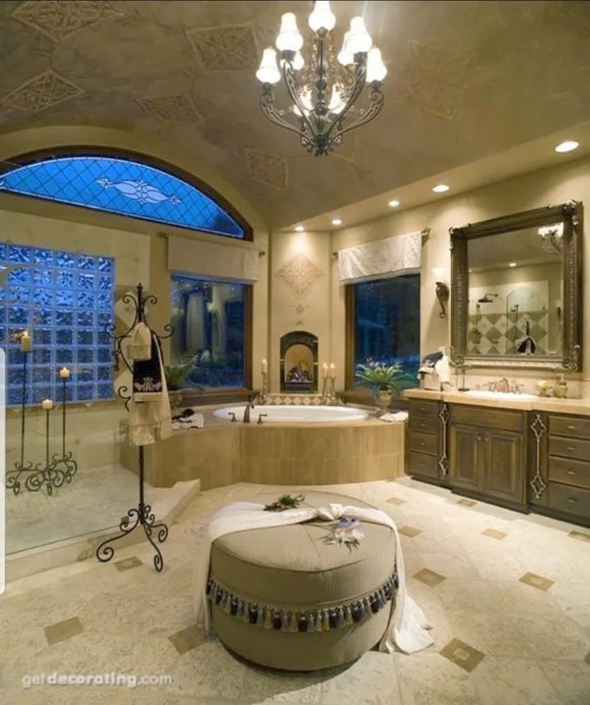 Slide of Emerald Cleaning & Contracting Services