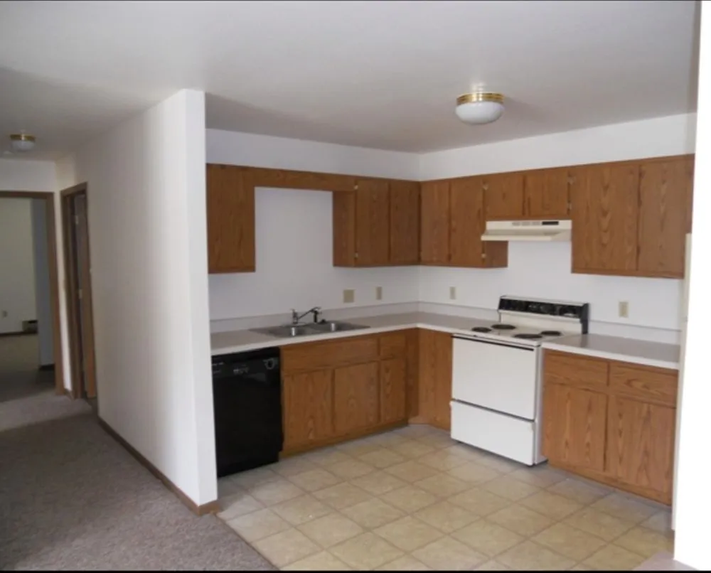 Slide of Emerald Cleaning & Contracting Services