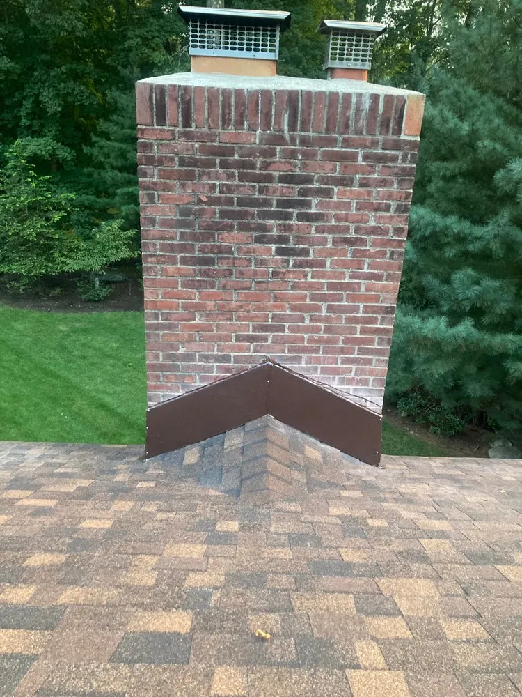 Slide of Emerald Exteriors