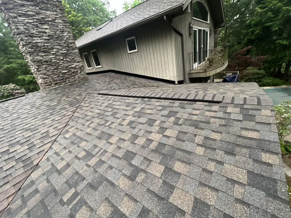 Slide of Emerald Exteriors