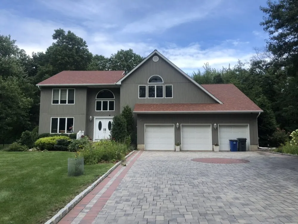 Slide of Emerald Exteriors