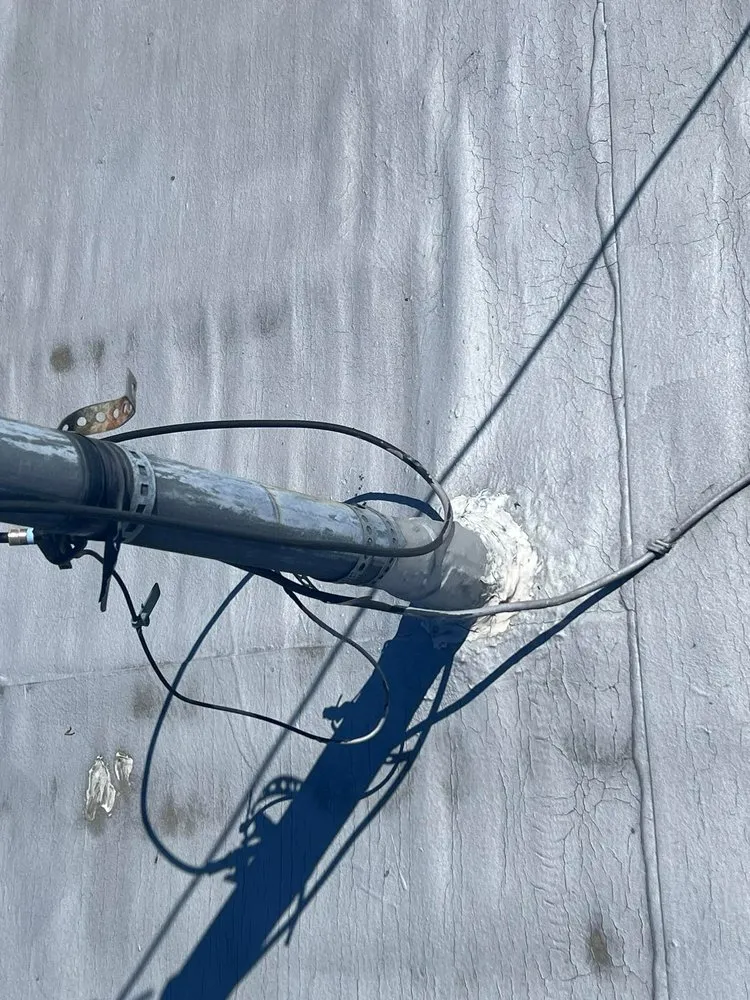 Slide of Emerald Mountain Roofing