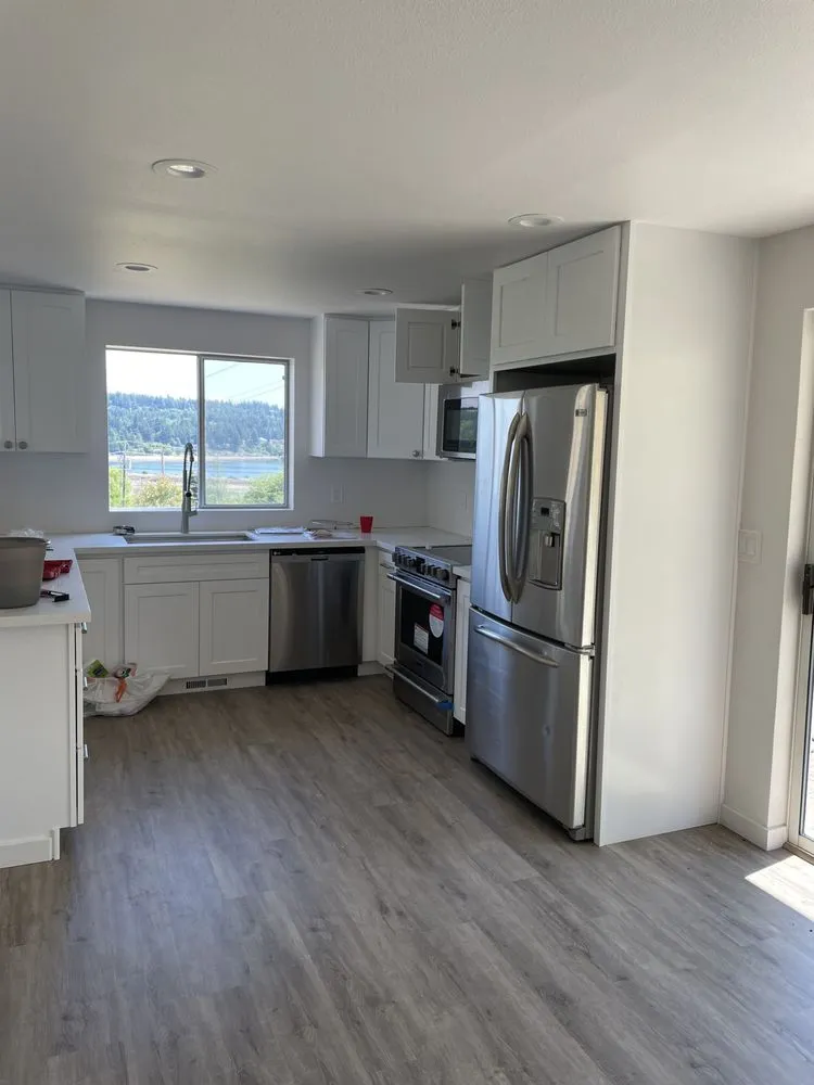 Slide of Emerald NW Construction