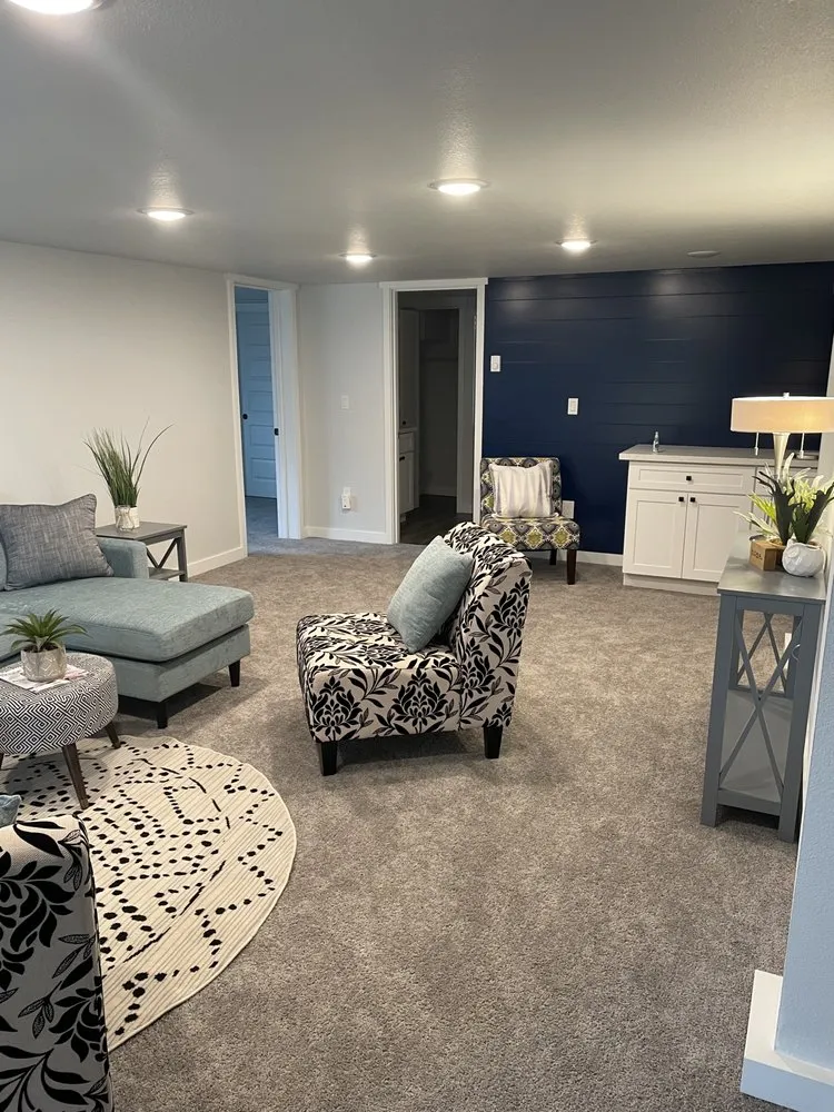 Slide of Emerald NW Construction