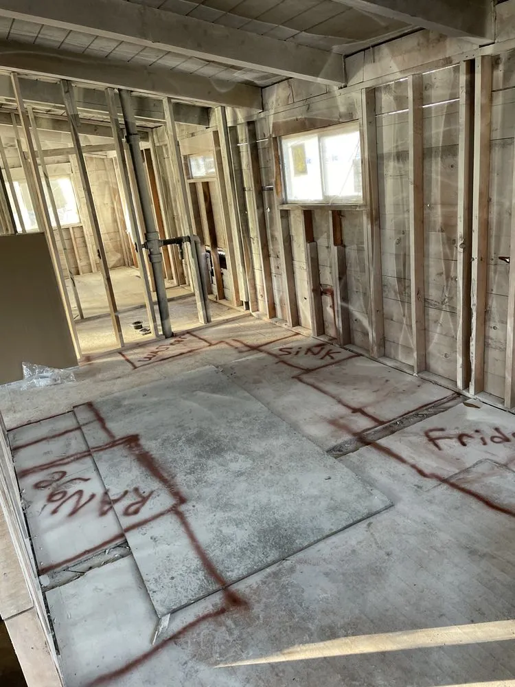 Slide of Emerald NW Construction