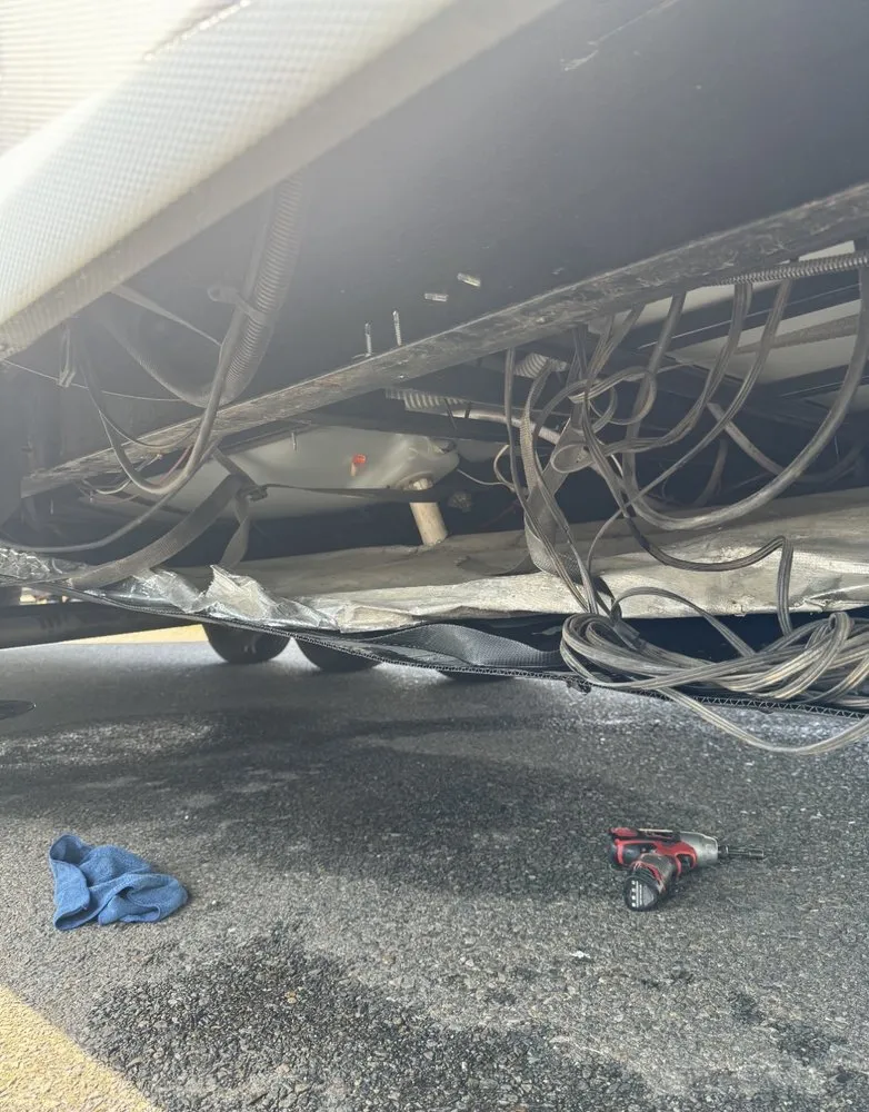 Slide of Emergency Mobile RV Repair & Service