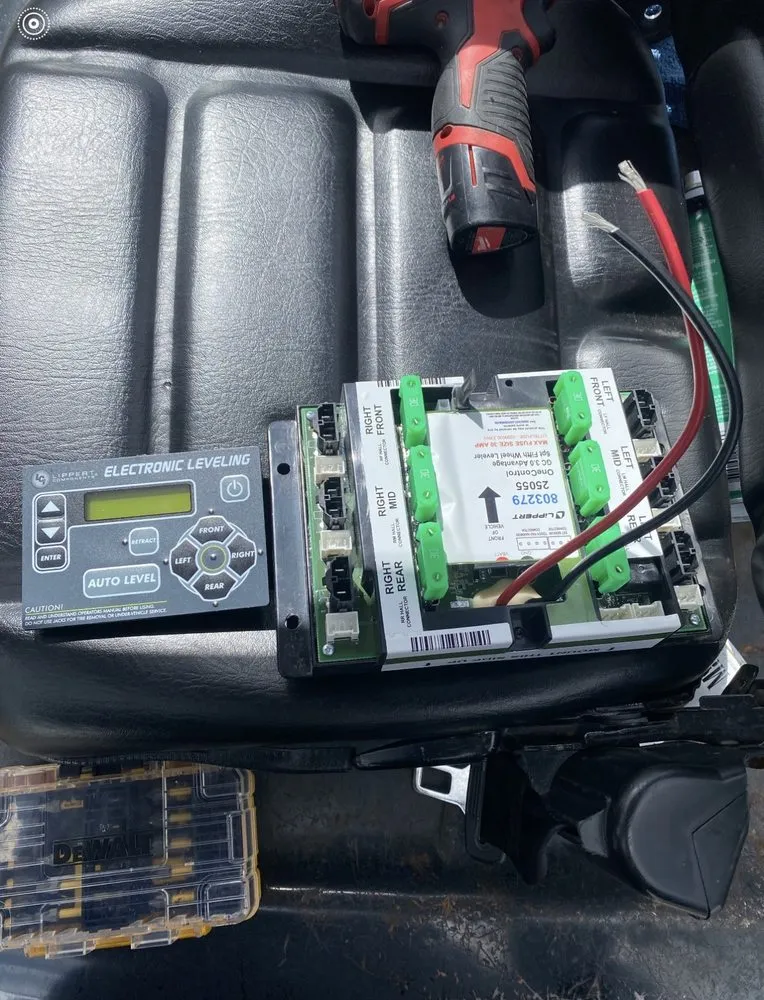 Slide of Emergency Mobile RV Repair & Service