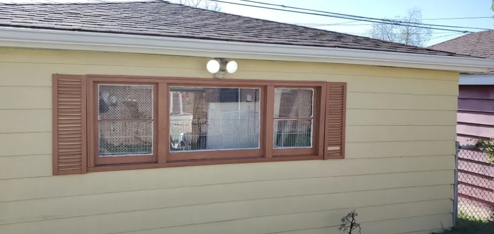 Slide of Emilio Roofing and Masonry