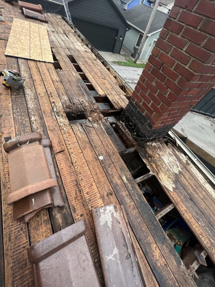 Slide of EMM Builders