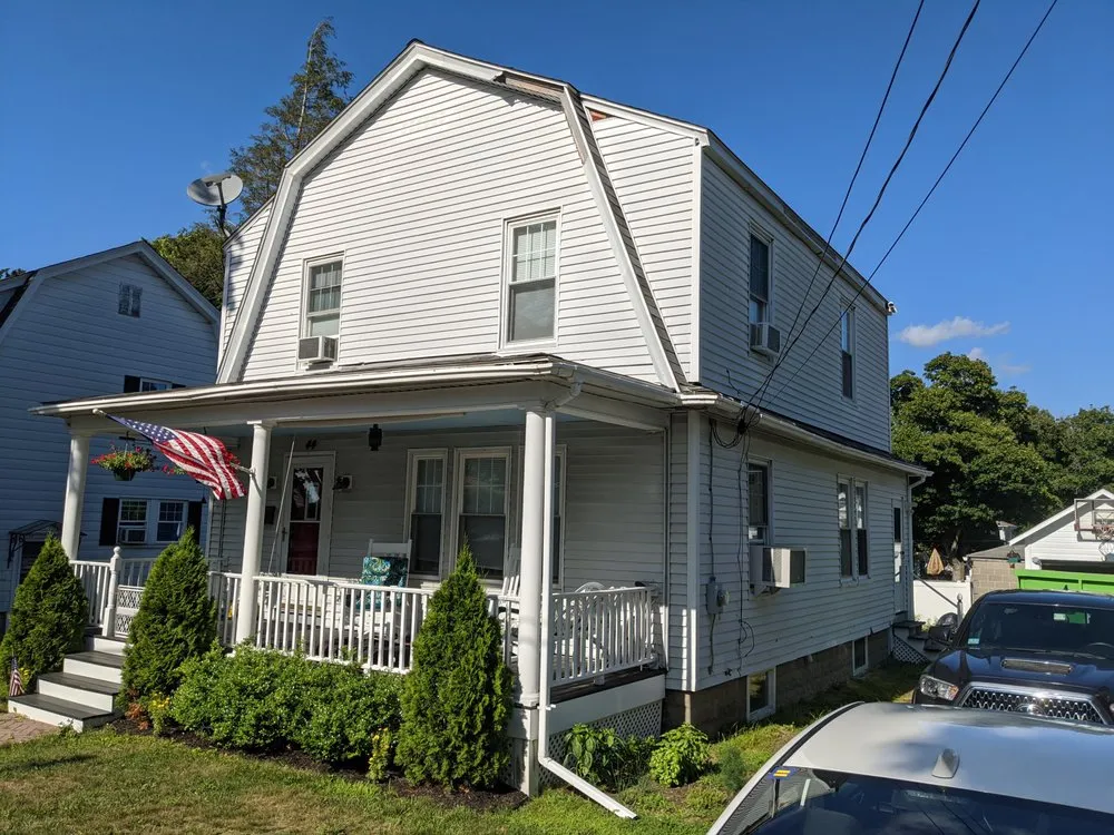 Slide of Emmaty Exteriors