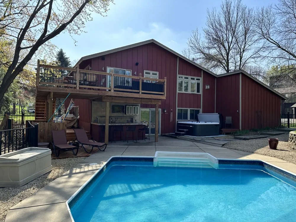 Slide of Emmer Construction