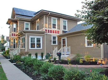 Slide of Emmons Roofing & Siding