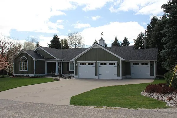 Top-rated roof inspection for residential properties across Shelby, MI - Empire Contractors