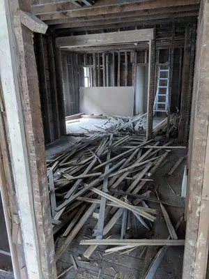 Empire Exteriors Logo