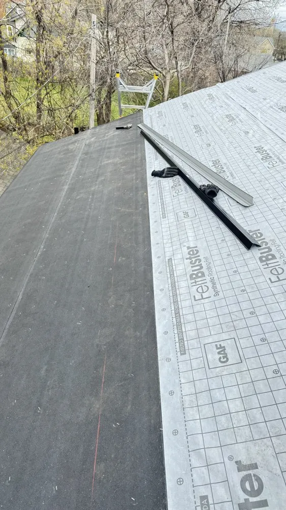 Slide of Emy Exteriors