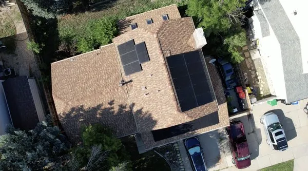 Energy Advantage Roofing & Solar Logo