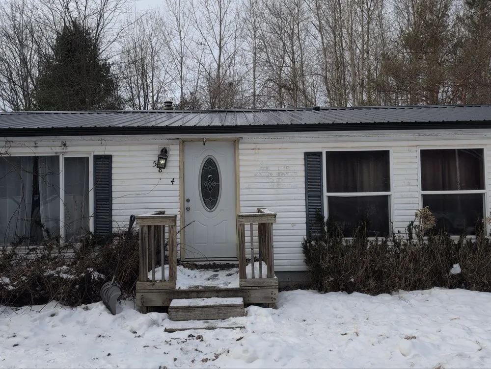 Top-rated roof repair in Riverdale, MI by Energy Plus Home Improvements