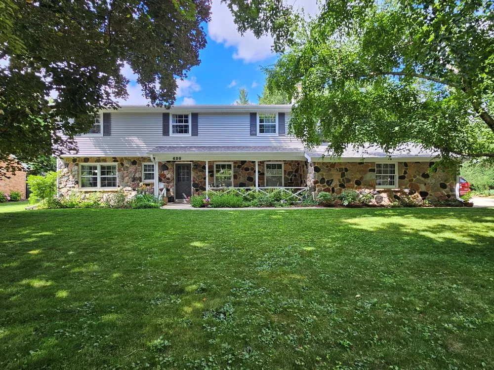 Slide of Engler Roofing & Siding