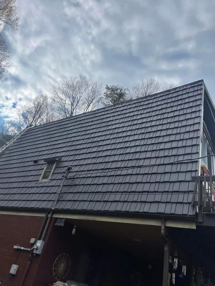 Slide of Enix Exteriors