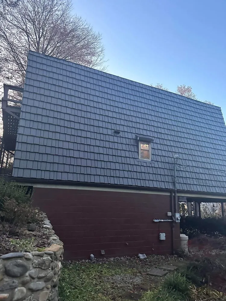 Slide of Enix Exteriors